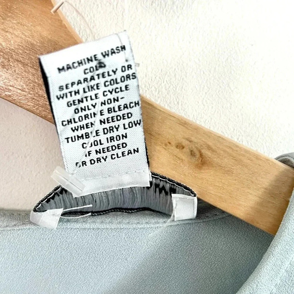 Carmen Marc Valvo Blue Long Flowy Bell Sleeve Haven Blouse Size Medium - Picture 7 of 10